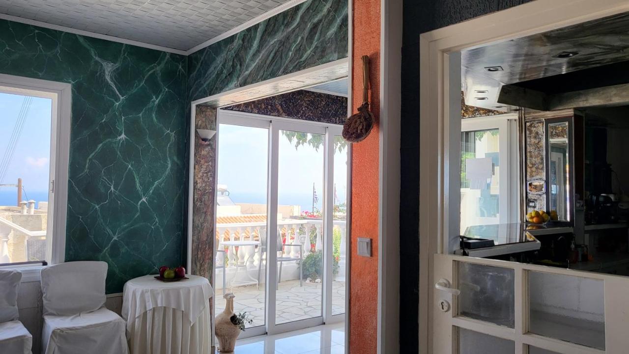 Life Is Suite Korifi Hersonissos  Exteriör bild